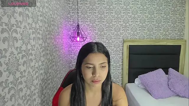 TATIGOLD2 on StripChat