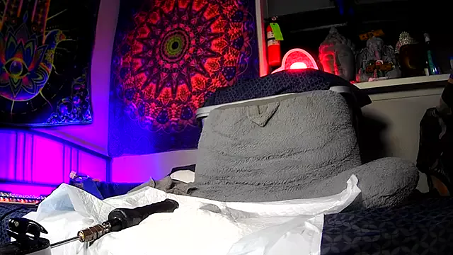 Offline Tatithegoddess on StripChat