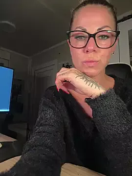 Freechat Tatjana_Sue on StripChat