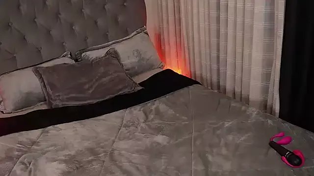 tay_ler3 on StripChat