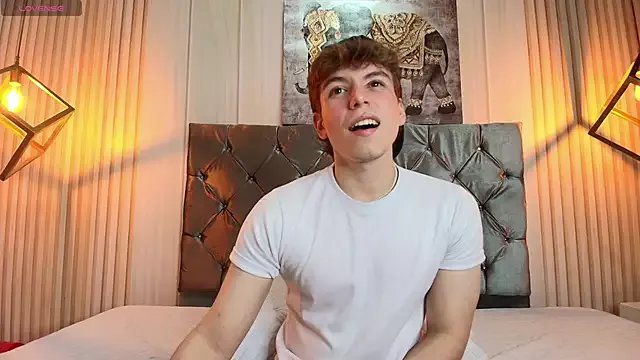 TaylerWhite on StripChat