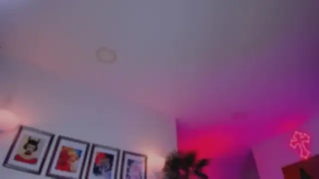 Taylor__foxxx on StripChat