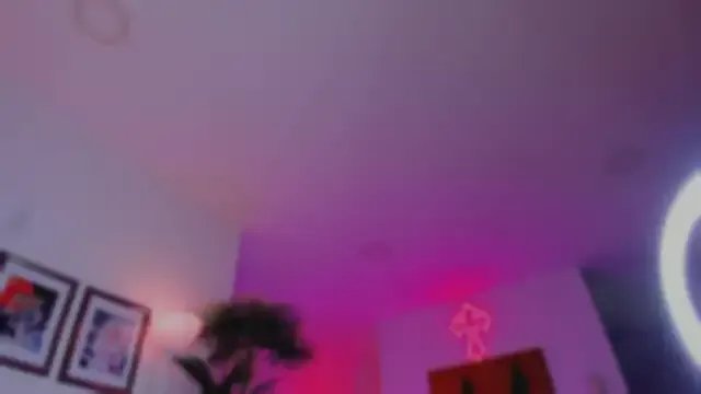 Taylor__foxxx on StripChat