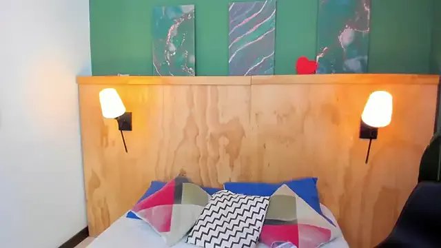 taylor_bennet on StripChat