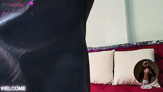 Taylor_John on StripChat