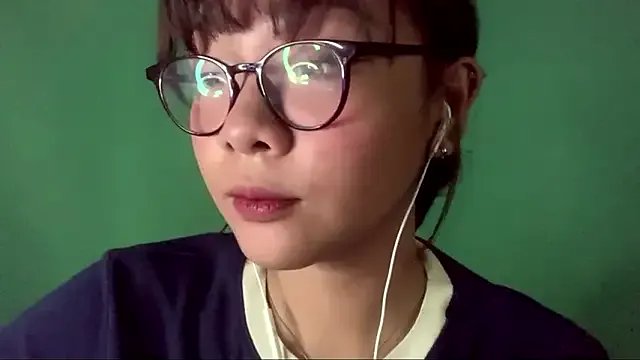 TerisaYellow on StripChat