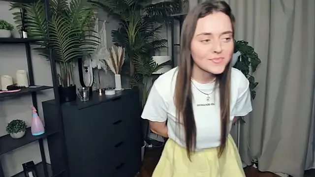 ThelmaJusto — Bounce tits