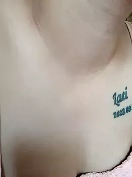 Offline Themaskedgirl21 on StripChat