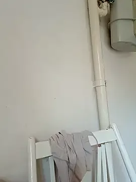 Offline Themaskedgirl21 on StripChat