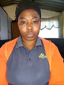 Thickchocolatex2 on StripChat