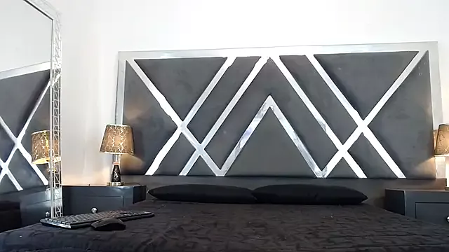 Offline Tiifany_Baker on StripChat