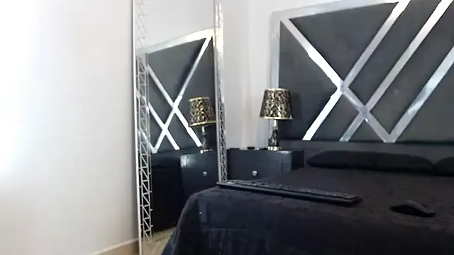 Offline Tiifany_Baker on StripChat