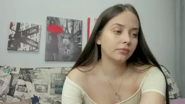 Tiny_JuJu on StripChat