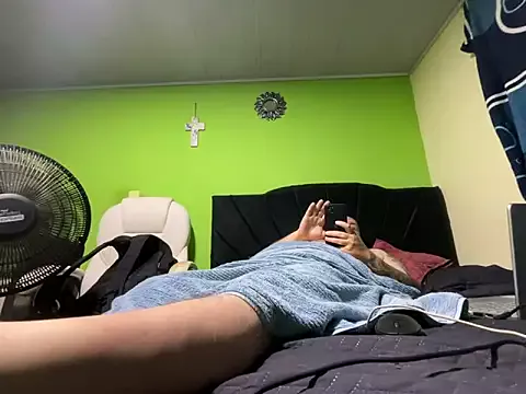 Offline tinycockdeepass on StripChat