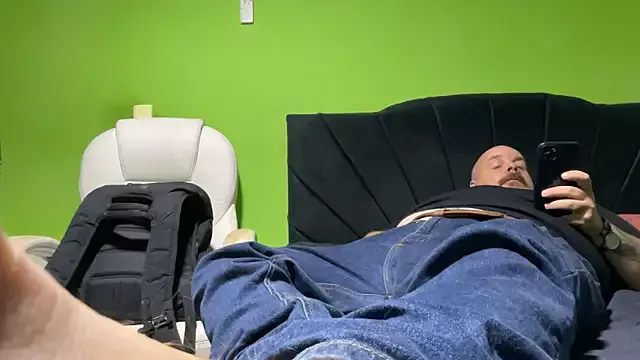 Offline tinycockdeepass on StripChat