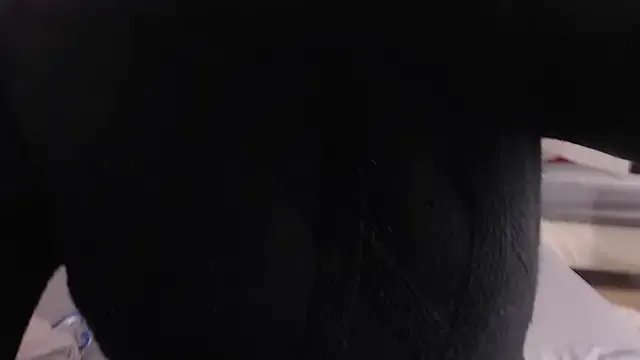 tinyy_whore18 on StripChat