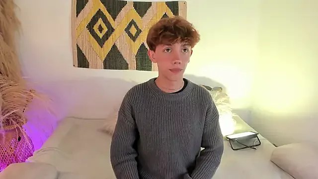 Tomy_Rox on StripChat