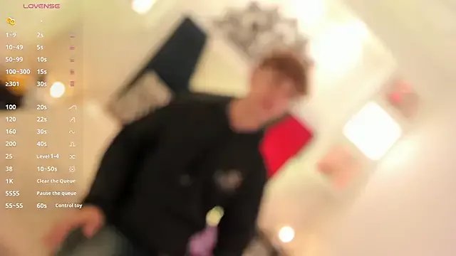 Tomy_Rox on StripChat