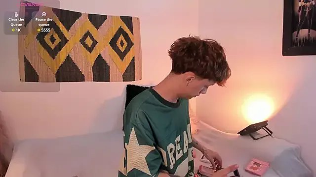 Tomy_Rox on StripChat