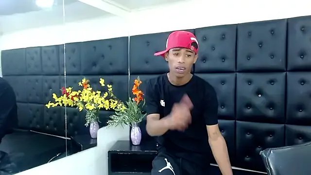 TonnyMarck on StripChat