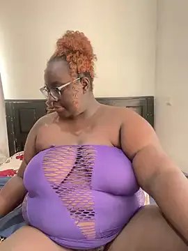 Toomuch_Squirt on StripChat