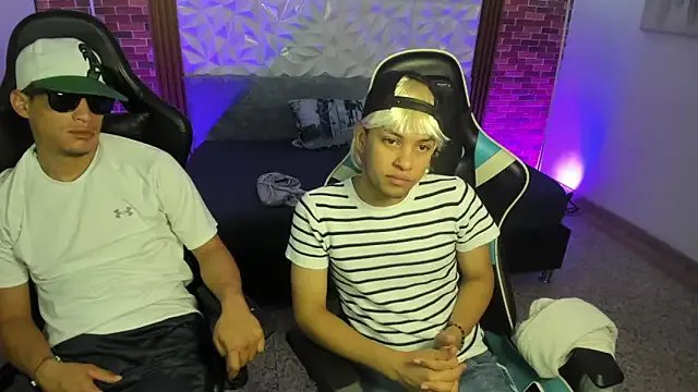 Top_and_bottom on StripChat