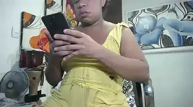 Freechat tsbigcock10incock on StripChat