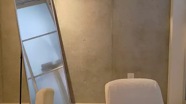 Offline tsukuyomityan1 on StripChat