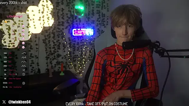 Offline twinkben on StripChat