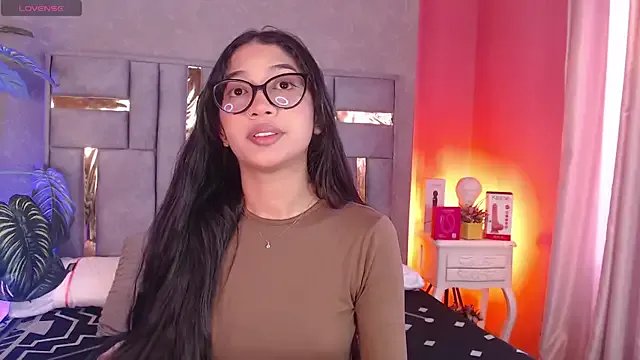 Tyla_Ks on StripChat