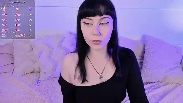 UnaMedison on StripChat