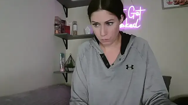 Offline urdesire25 on StripChat