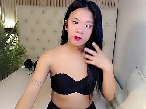 UrNaugthy_Angela69x on StripChat