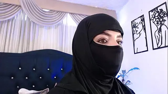 Uzra_hayed on StripChat