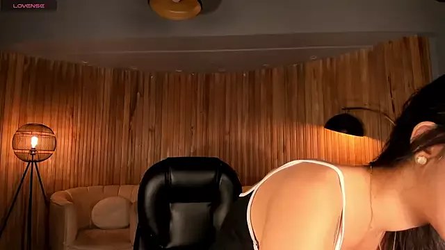 ValeriaVelvet on StripChat