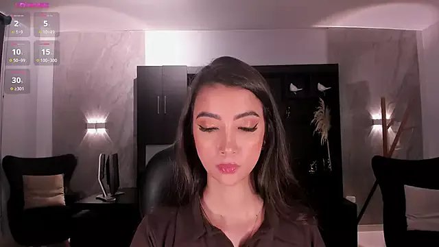 ValeriaVelvet on StripChat