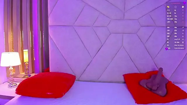 ValerieKay_ on StripChat