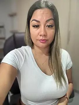 ValeryGrey on StripChat