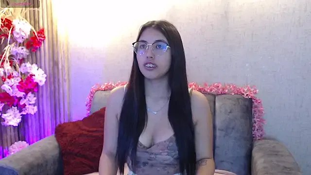 Valk_submissive — one shot and flash ass