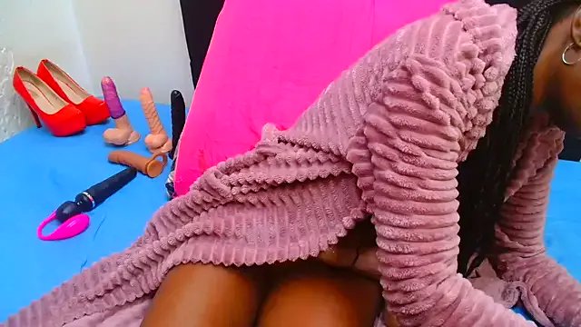 VANESAAMBER23 on StripChat