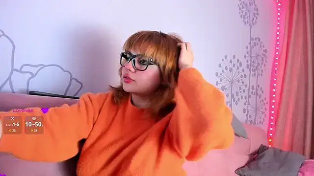 VelmaVibes on StripChat