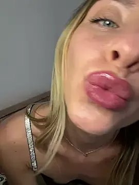 VelvetVabe on StripChat