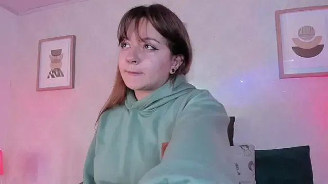 Veronica_simons on StripChat