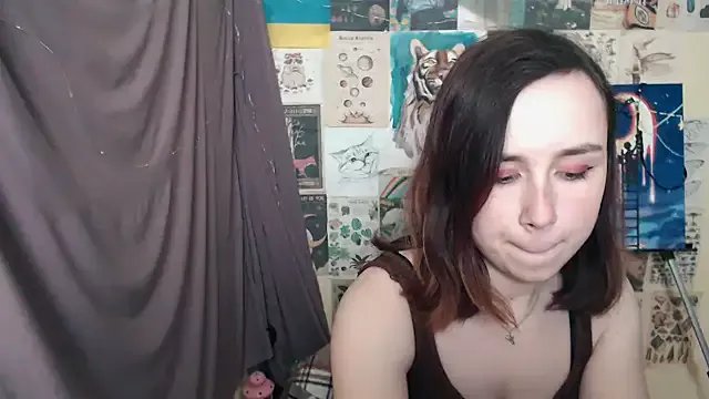 VeryVeryVeryShy_ on StripChat