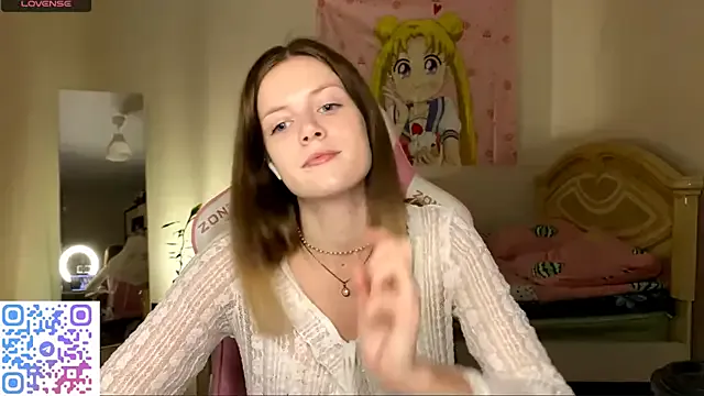 Offline VibeQueenLucy on StripChat