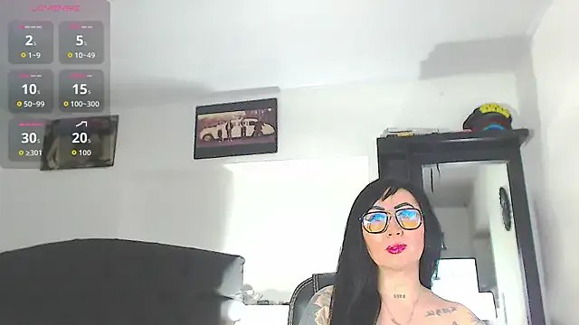 Vicky_hotmilf on StripChat