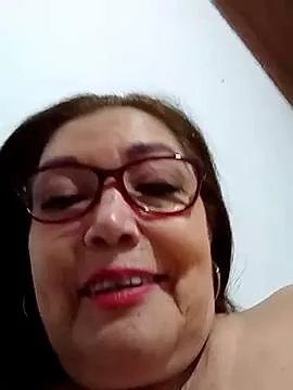 Vicky_Rosse on StripChat