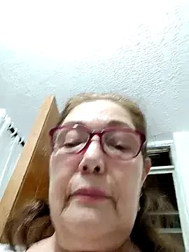 Vicky_Rosse on StripChat