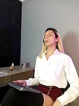 Victoria_Badgal_ on StripChat