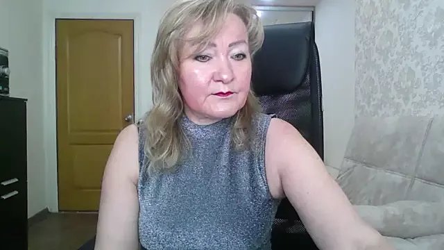 Victoria_secrets_ on StripChat